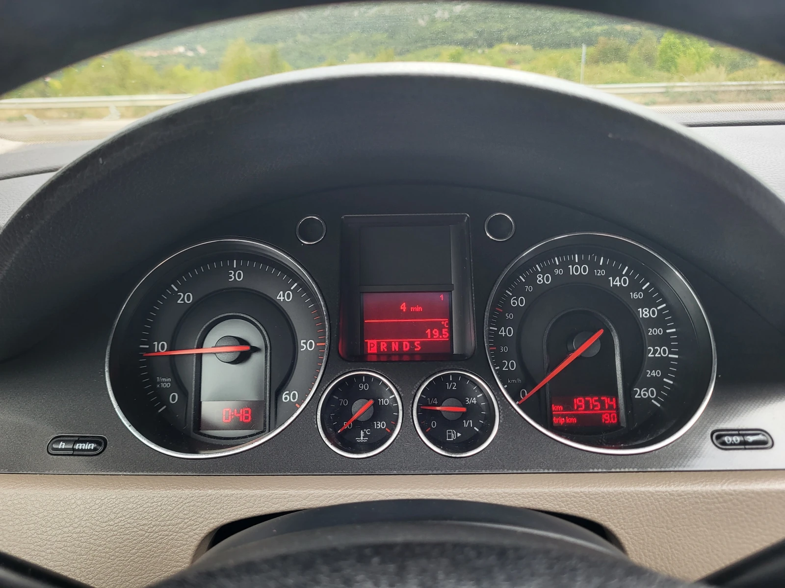 VW Passat 2.0TDi - DSG | Mobile.bg   16