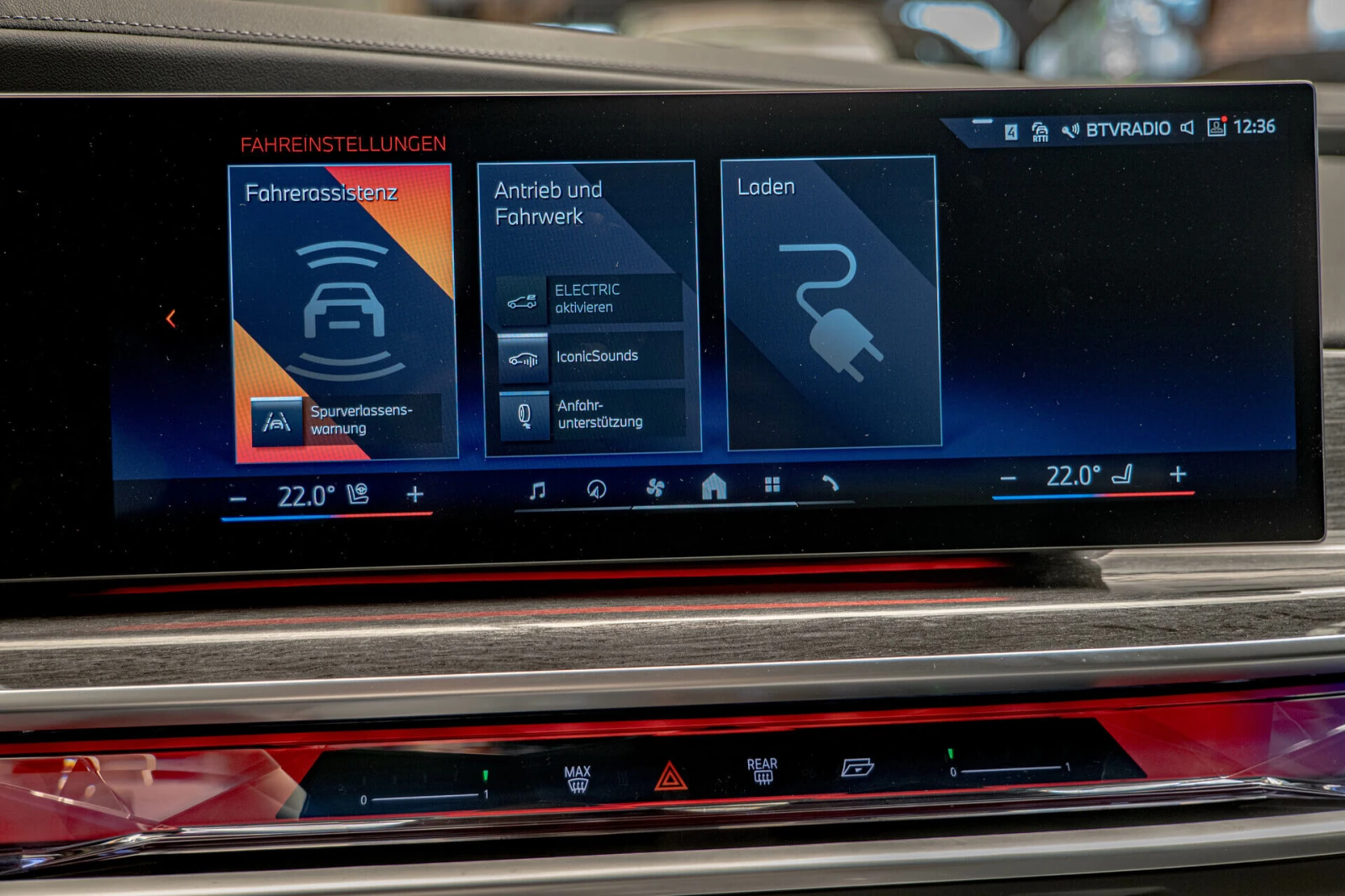 BMW 750 E/xDrive/SKY Lounge/INDIVIDUAL/Bowers & Wilkins/Au | Mobile.bg   16