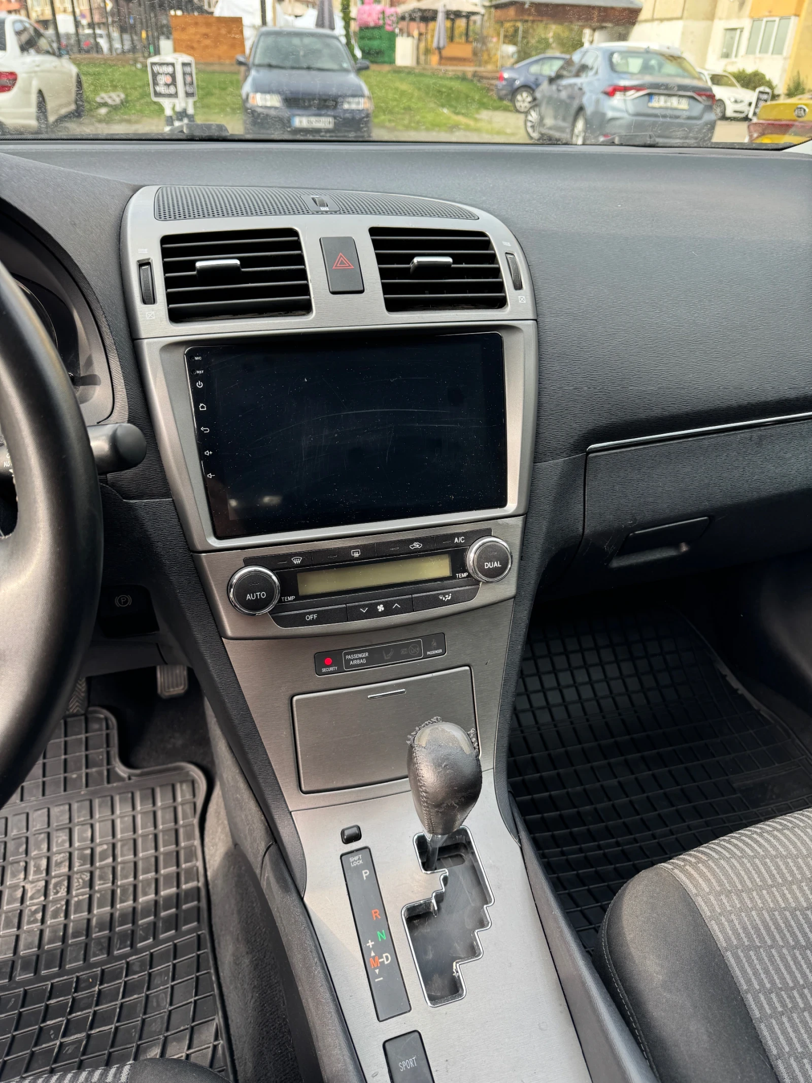 Toyota Avensis 2.0i, Navi, Automat - изображение 10