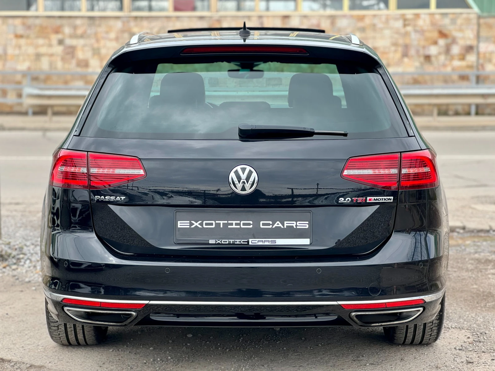 VW Passat 2.0 TSI ! R Line ! 4motion !, снимка 5 - Автомобили и джипове - 54088202