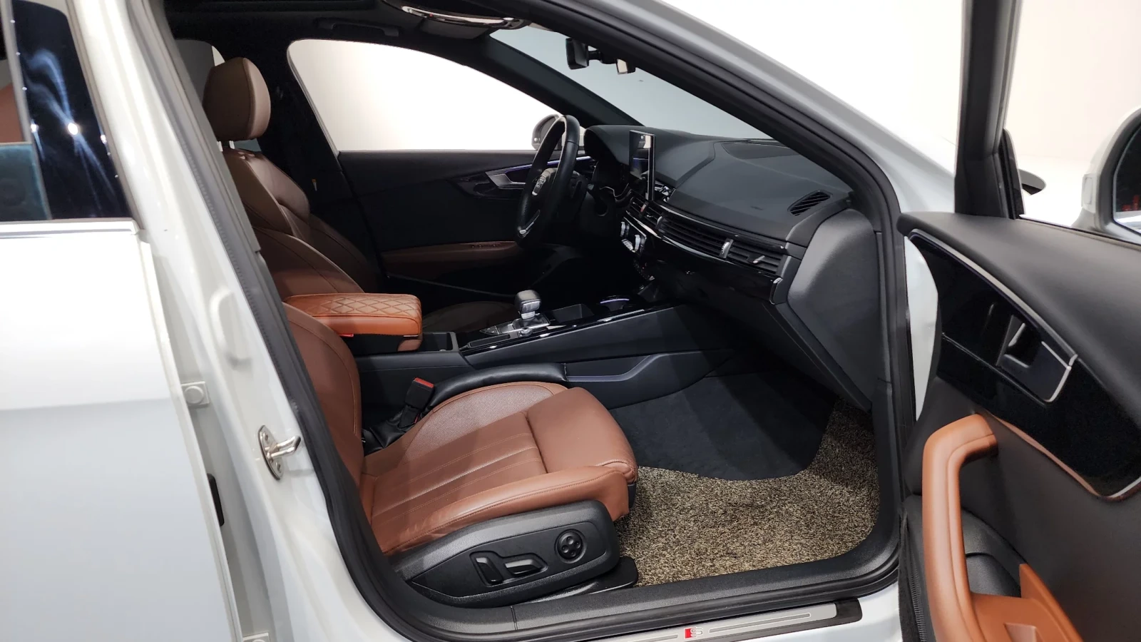 Audi A4 2021* �����* HEAD-UP* AMBIENT* ������ ���� | Mobile.bg � ����������� 13