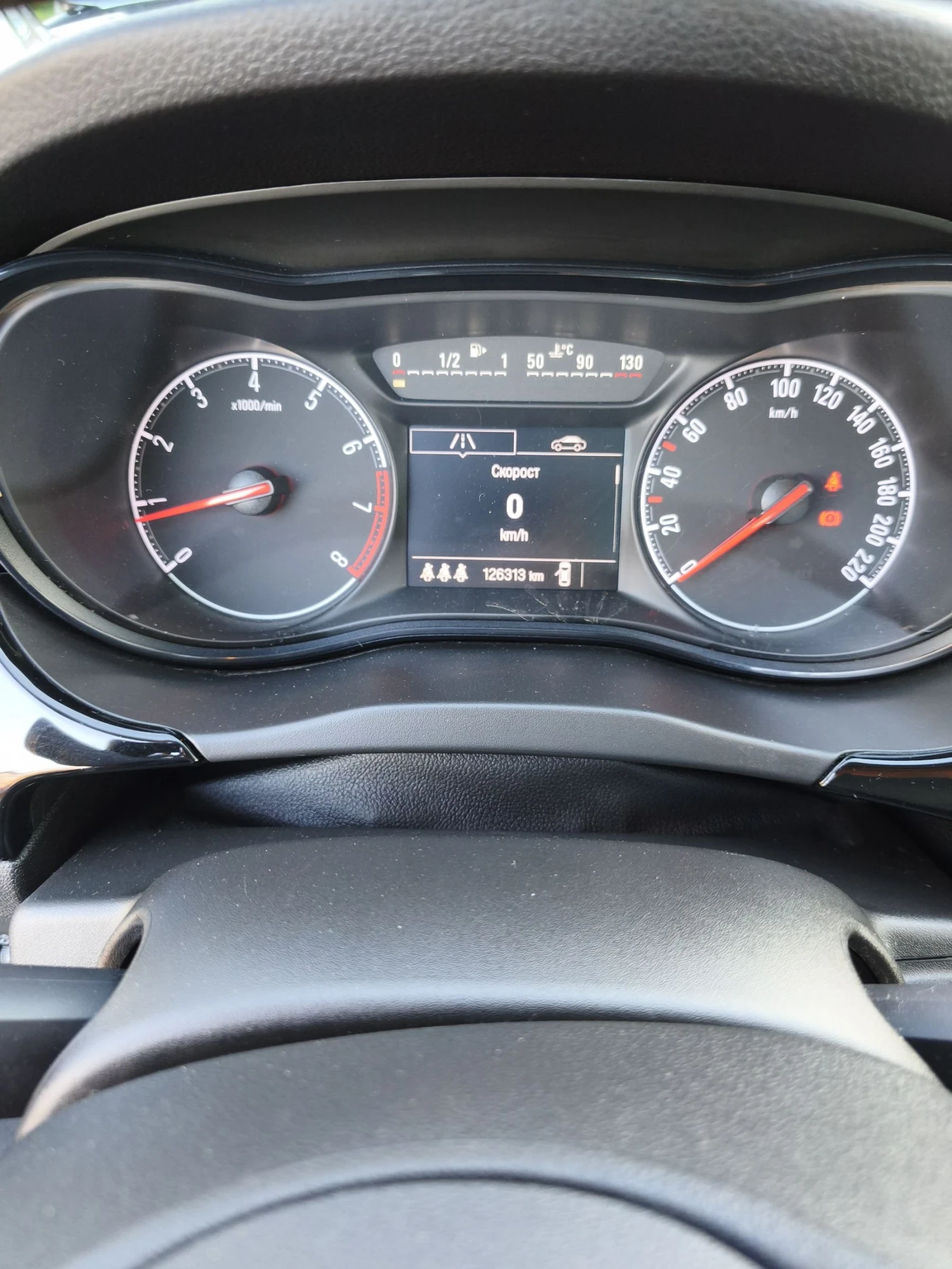 Opel Corsa 1.4i, снимка 15 - Автомобили и джипове - 54335850