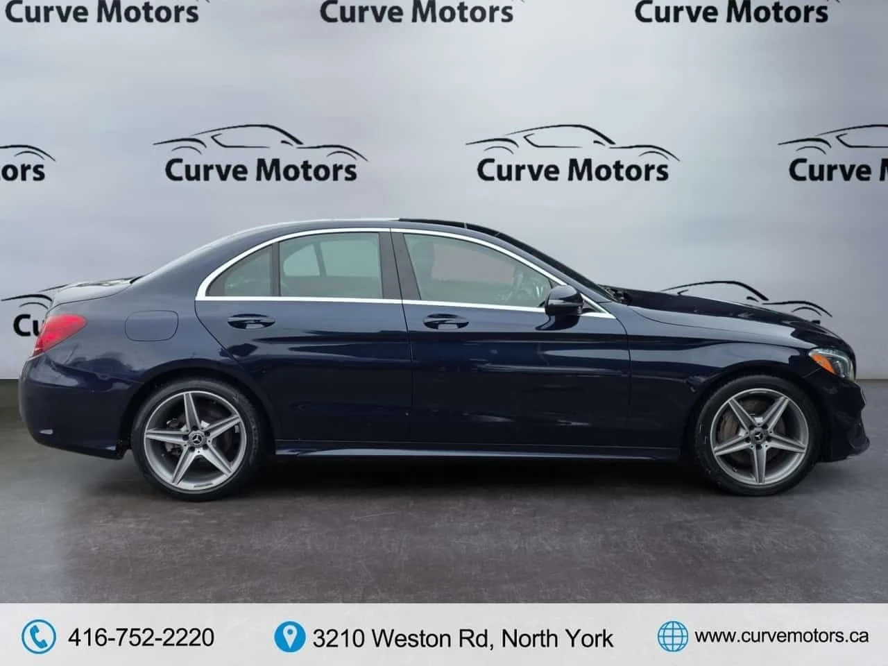 Mercedes-Benz C 300 4MATIC AMG PKG * NO ACCIDENTS / PANO / BLIND, снимка 8 - Автомобили и джипове - 54345346