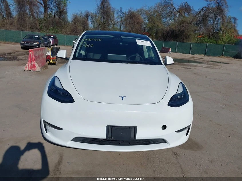 Tesla Model Y Awd/Long Range Dual Motor All-Wheel Drive, снимка 12 - Автомобили и джипове - 54419098