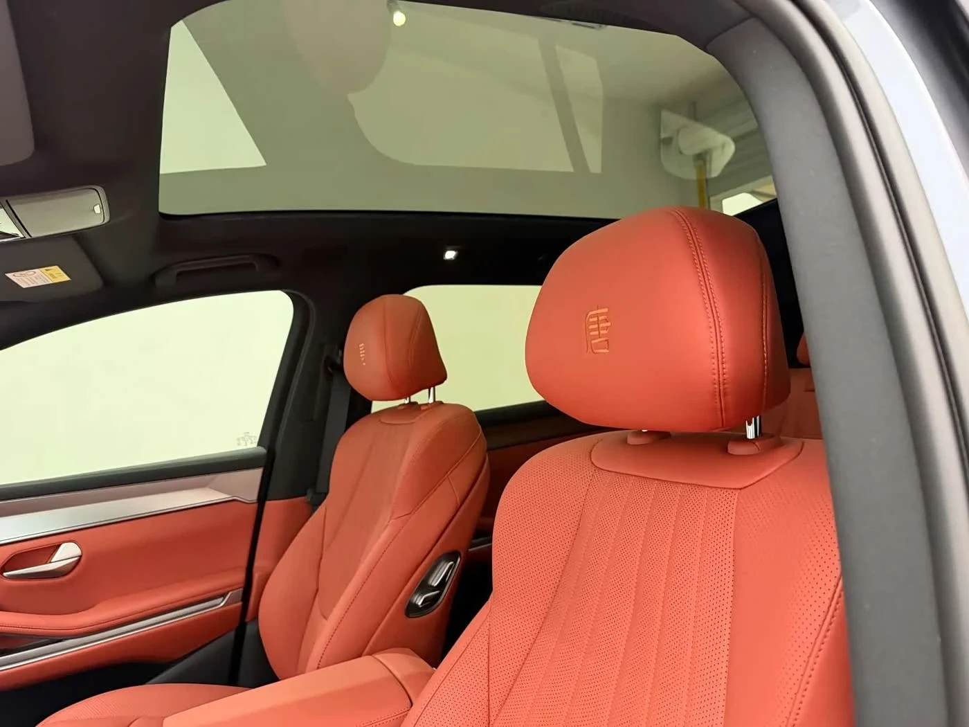 BYD Tang Premium Edition 670km autogeorge.com, снимка 12 - Автомобили и джипове - 54554338