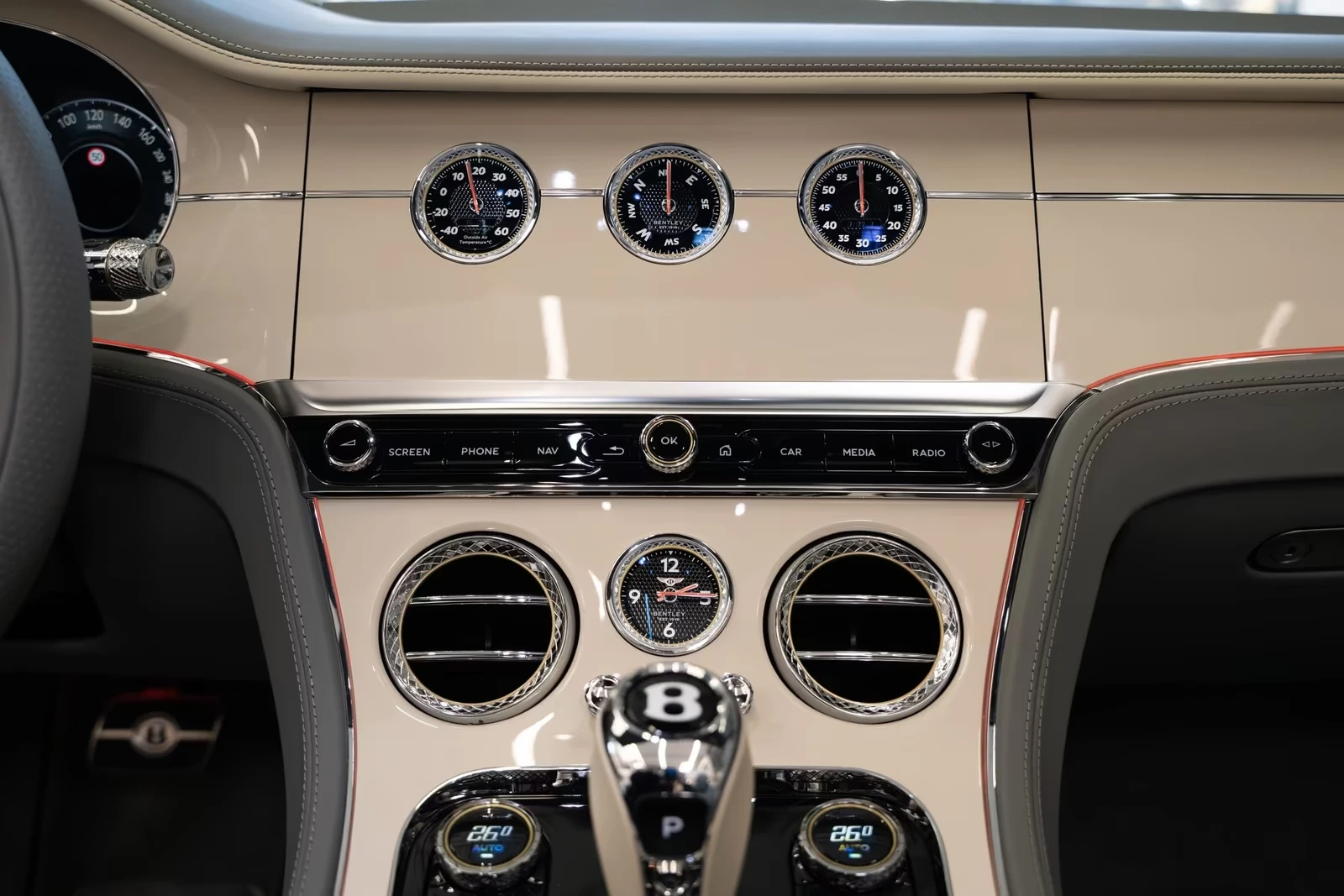Bentley Continental gt GTC SPEED V8 HYBRID / FIRST EDITION / NAIM / , снимка 12 - Автомобили и джипове - 54823532