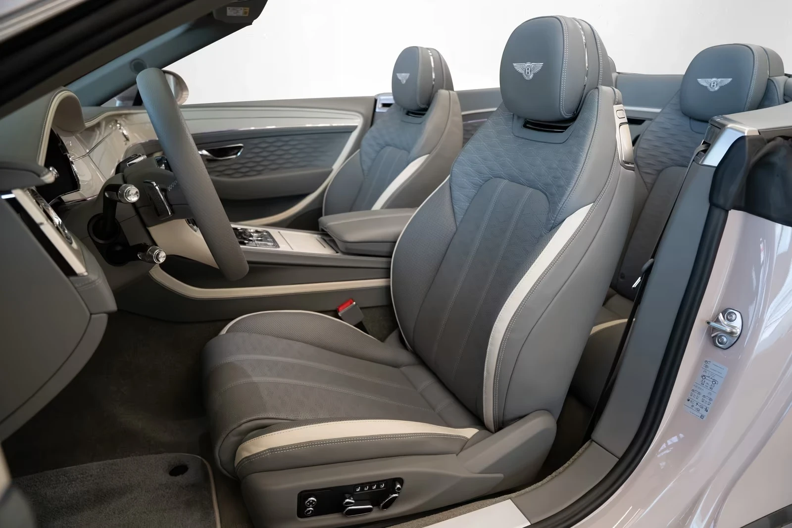 Bentley Continental gt GTC SPEED V8 HYBRID / FIRST EDITION / NAIM / , снимка 10 - Автомобили и джипове - 54823532
