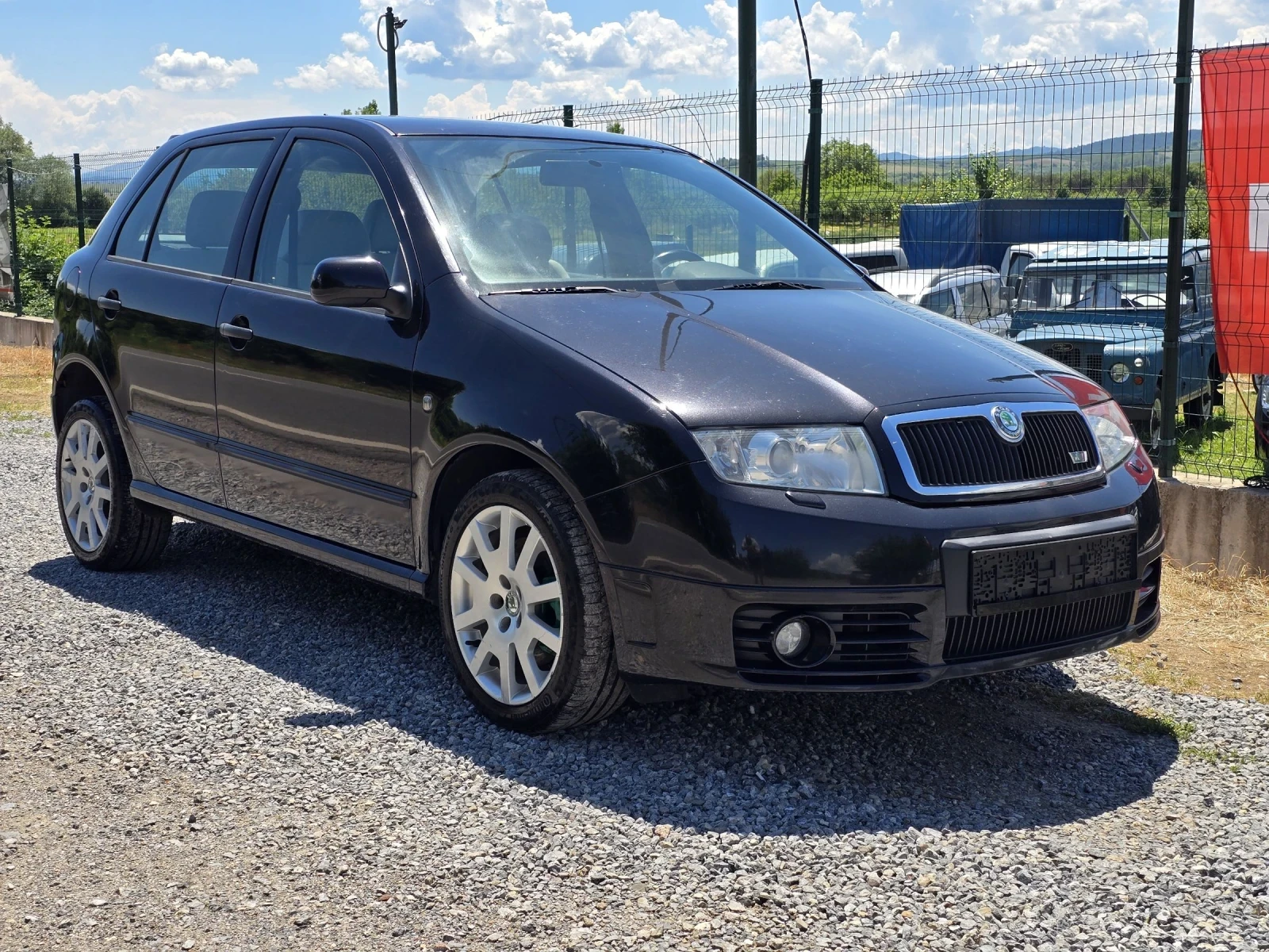 Skoda Fabia VRS 131hp, снимка 2 - Автомобили и джипове - 54832693