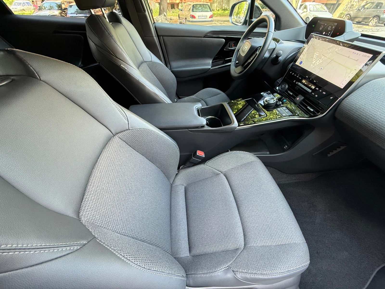 Toyota bZ4X Германия-NAVI/KAM/Full...ГАРАНЦИЯ!!, снимка 12 - Автомобили и джипове - 54838779