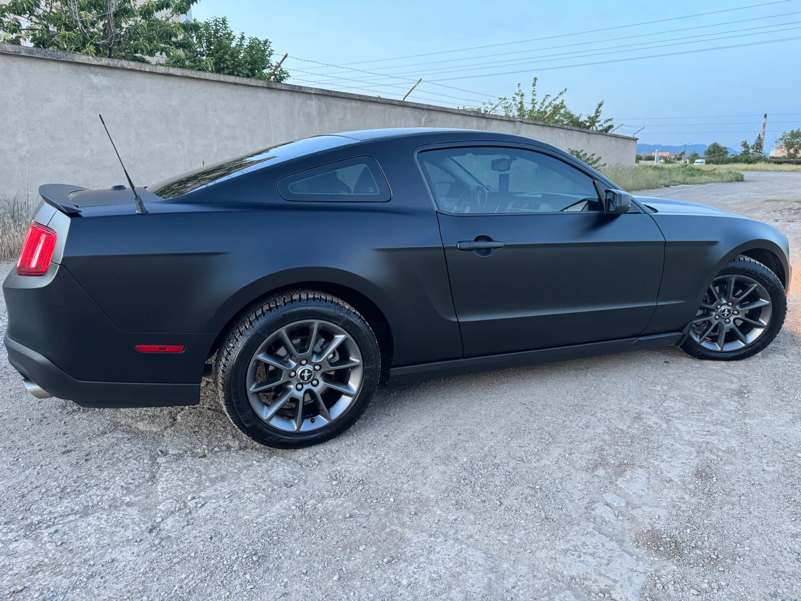 Ford Mustang Edition Dark One ( Перфектен ) 100 Хил. КМ, снимка 5 - Автомобили и джипове - 54897946