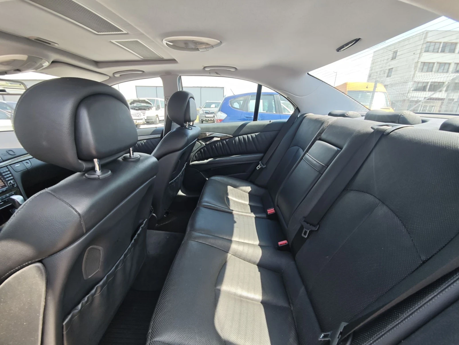 Mercedes-Benz E 320 3.2, снимка 10 - Автомобили и джипове - 55562824