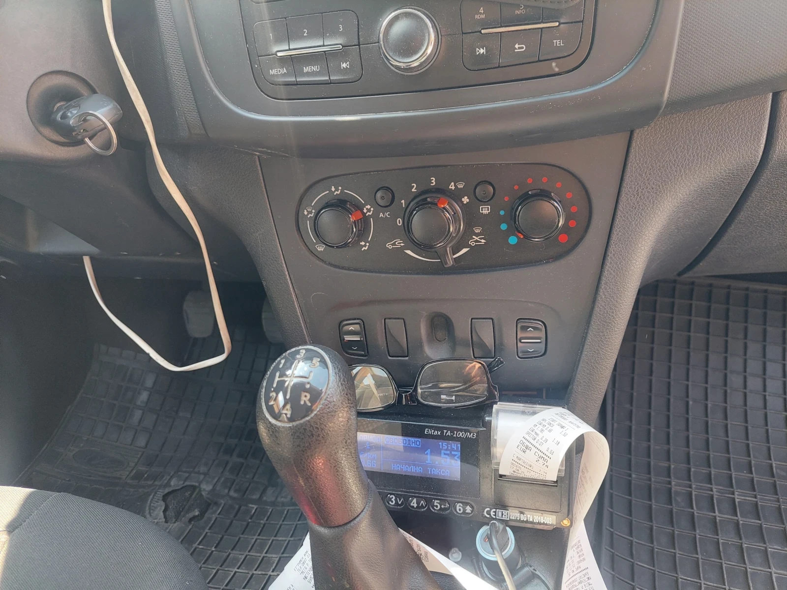 Dacia Sandero, снимка 12 - Автомобили и джипове - 55694414