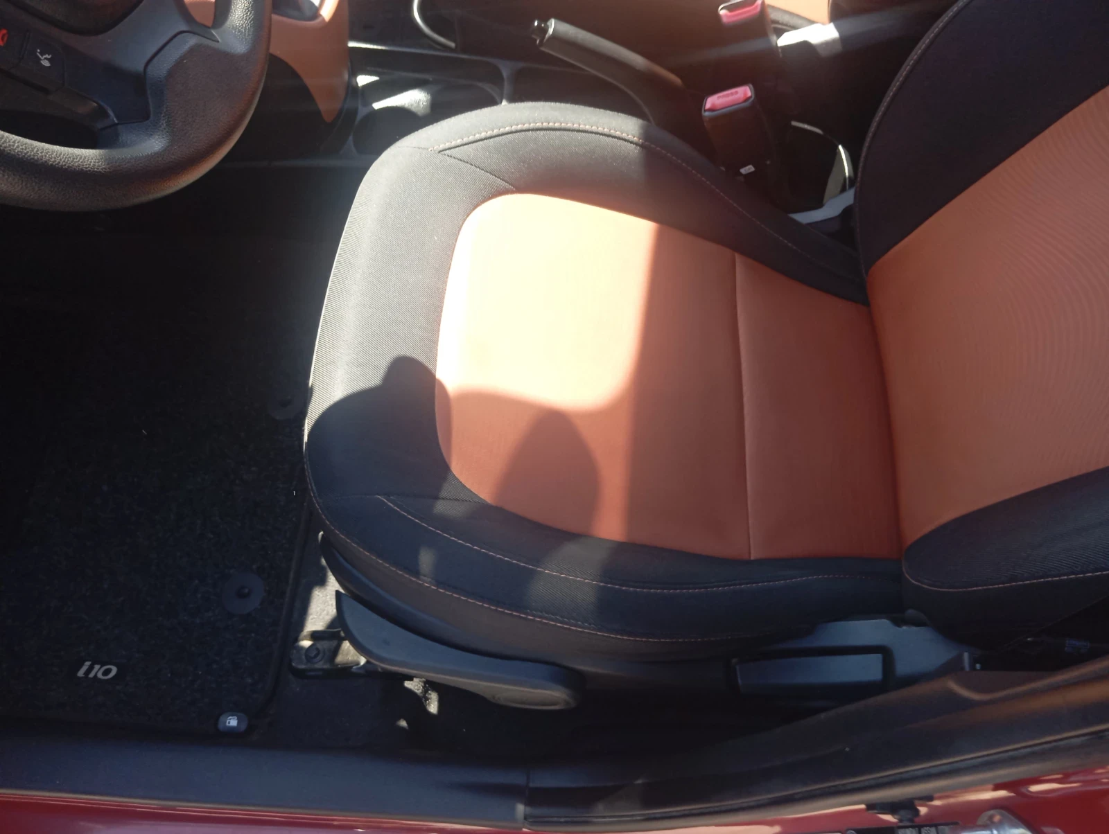 Hyundai I10 Бензин , снимка 12 - Автомобили и джипове - 55747369