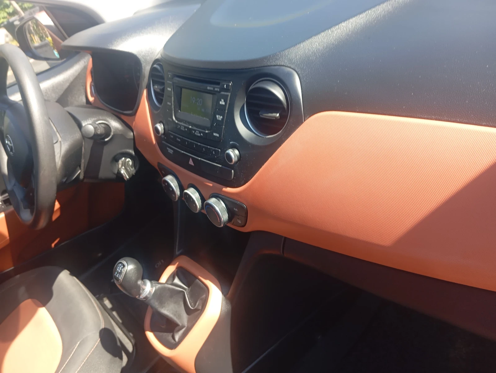 Hyundai I10 Бензин , снимка 4 - Автомобили и джипове - 55747369