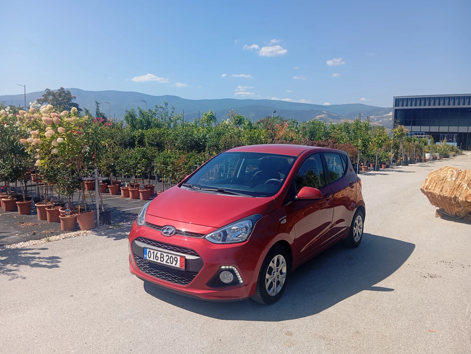 Hyundai I10 Бензин , снимка 7 - Автомобили и джипове - 55747369