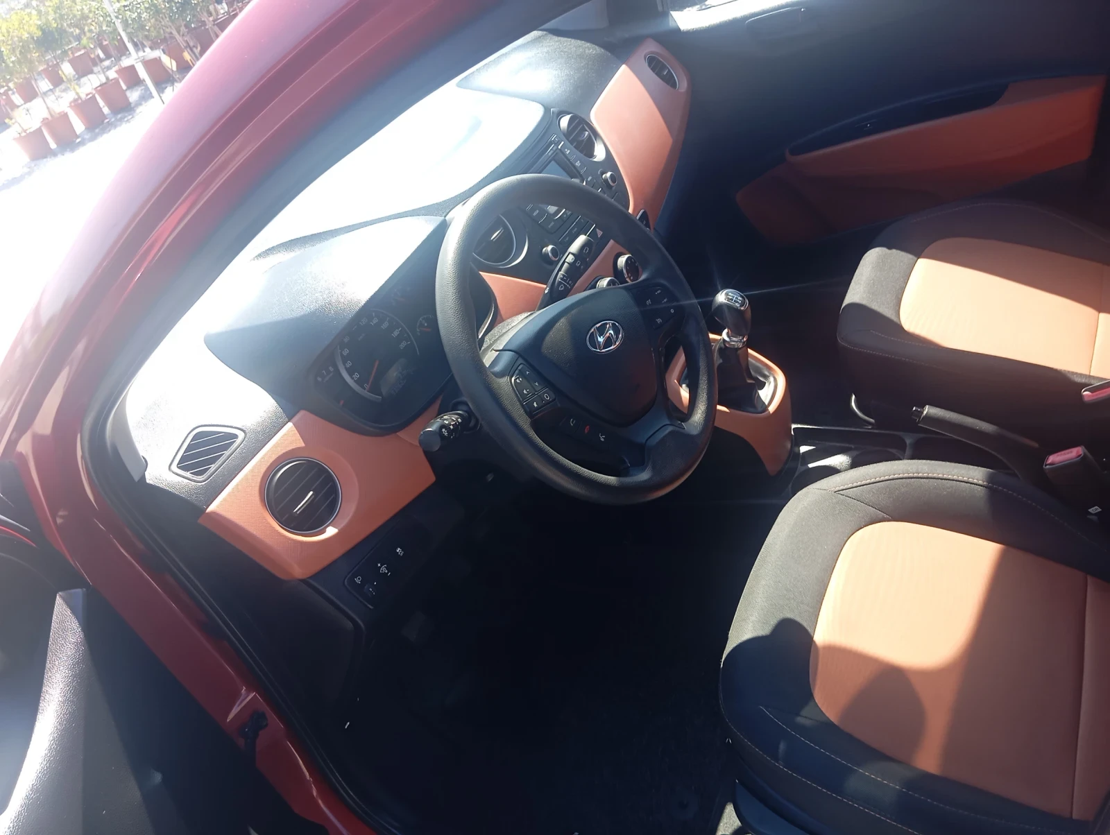 Hyundai I10 Бензин , снимка 8 - Автомобили и джипове - 55747369