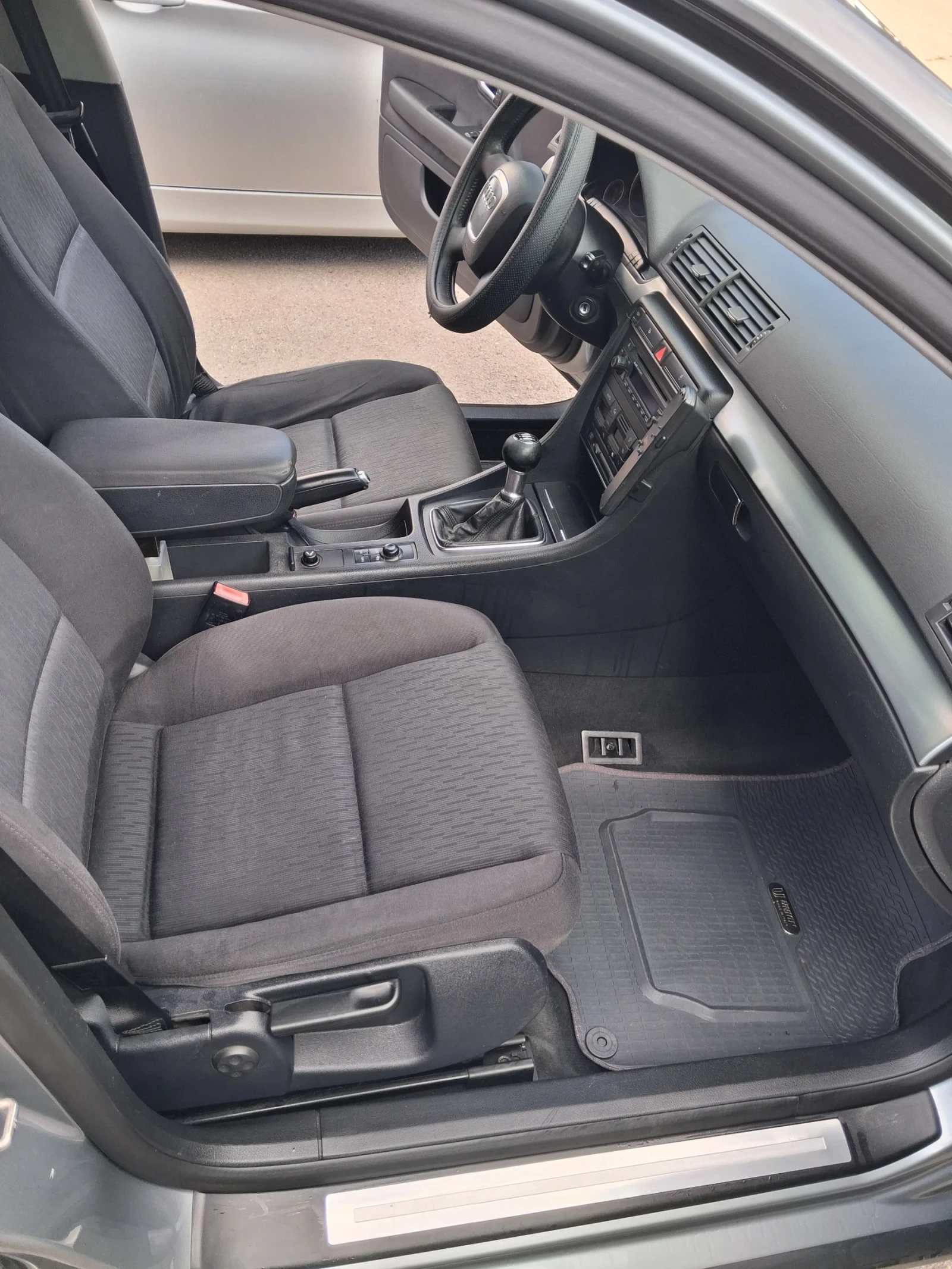 Audi A4 2.0 d, снимка 7 - Автомобили и джипове - 56194098