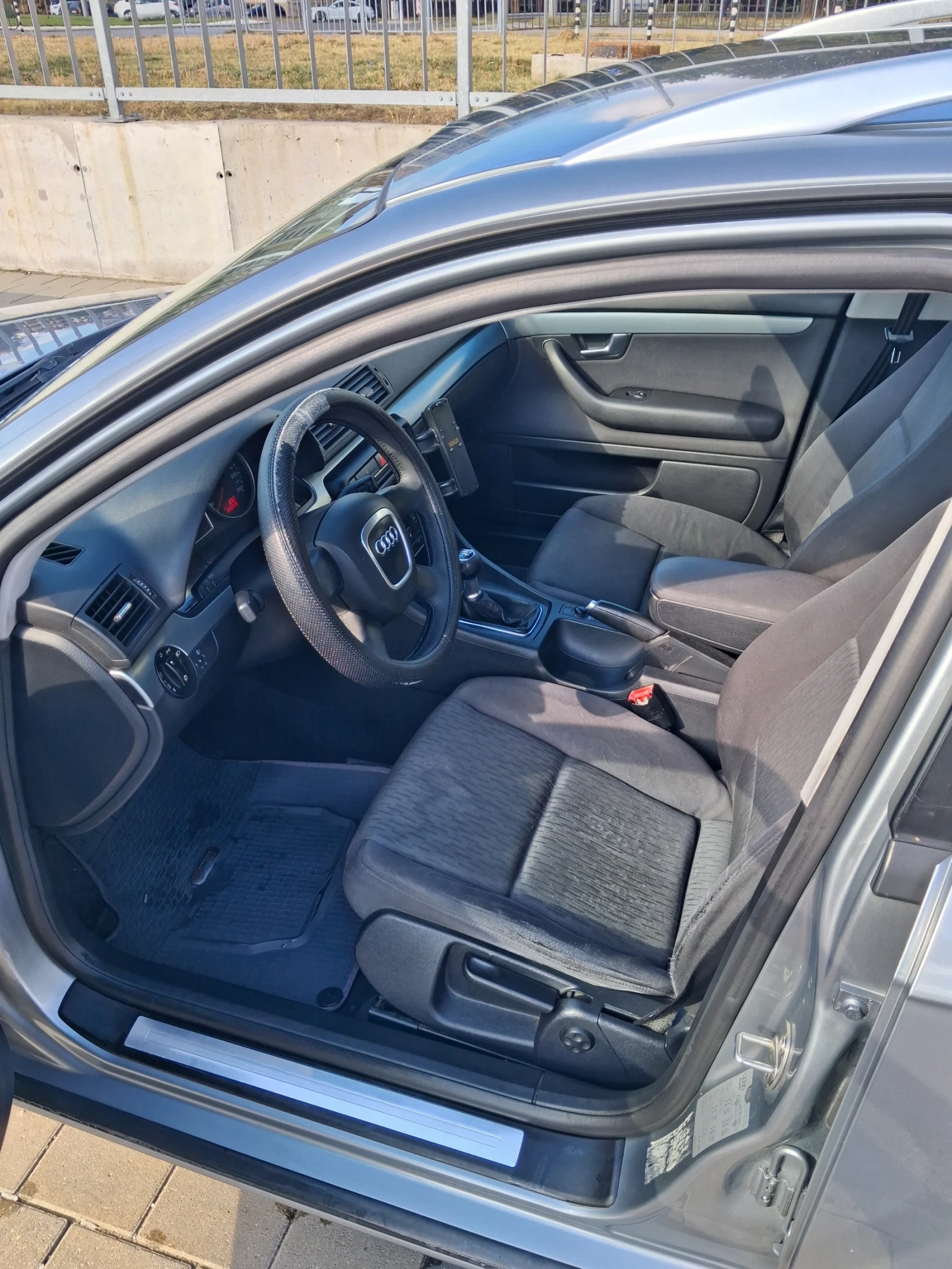 Audi A4 2.0 d, снимка 6 - Автомобили и джипове - 56194098
