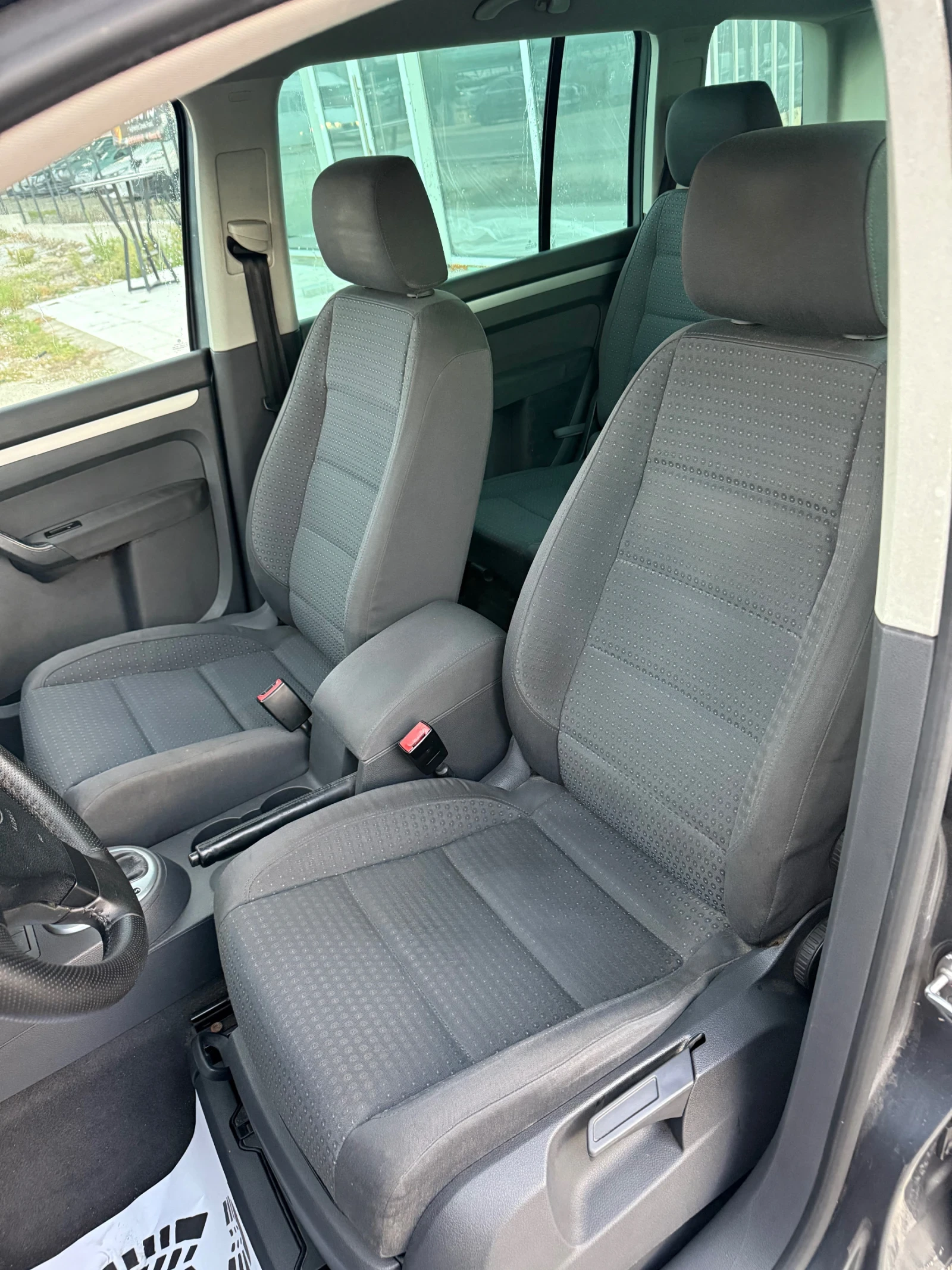 VW Touran 1.9TDI* DSG* ЛИЗИНГ, снимка 10 - Автомобили и джипове - 56273548