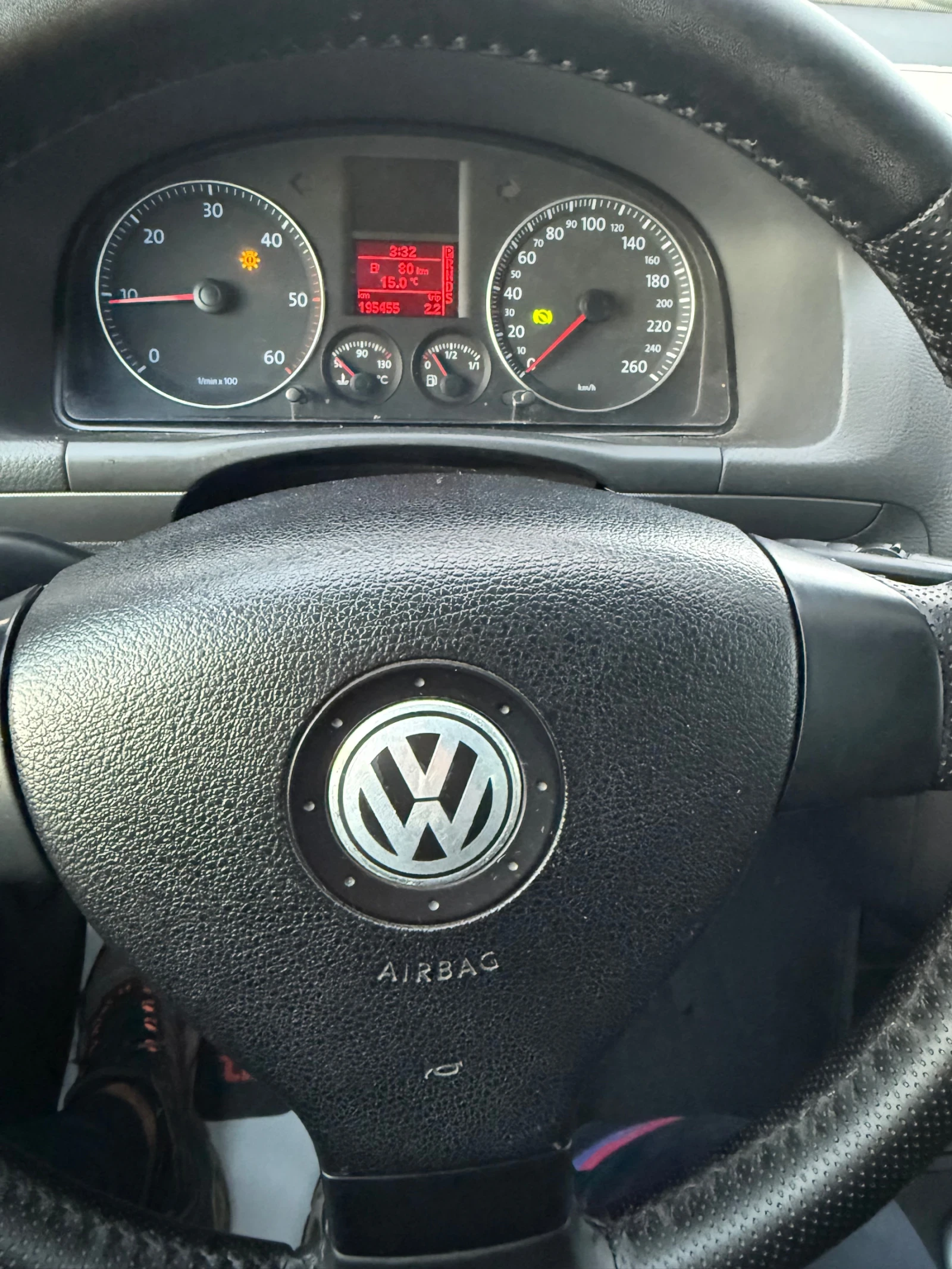 VW Touran 1.9TDI* DSG* ЛИЗИНГ, снимка 14 - Автомобили и джипове - 56273548