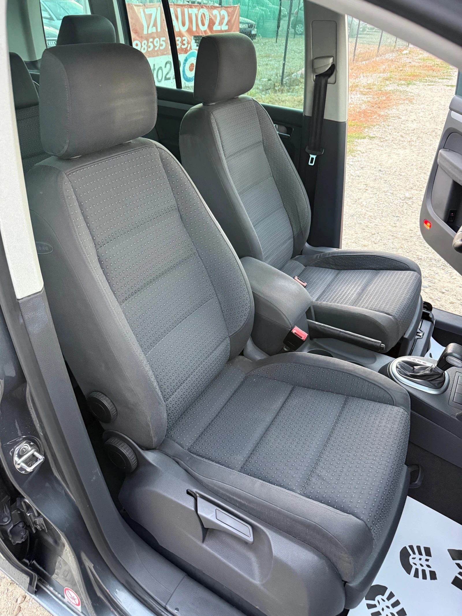 VW Touran 1.9TDI* DSG* ЛИЗИНГ, снимка 11 - Автомобили и джипове - 56273548