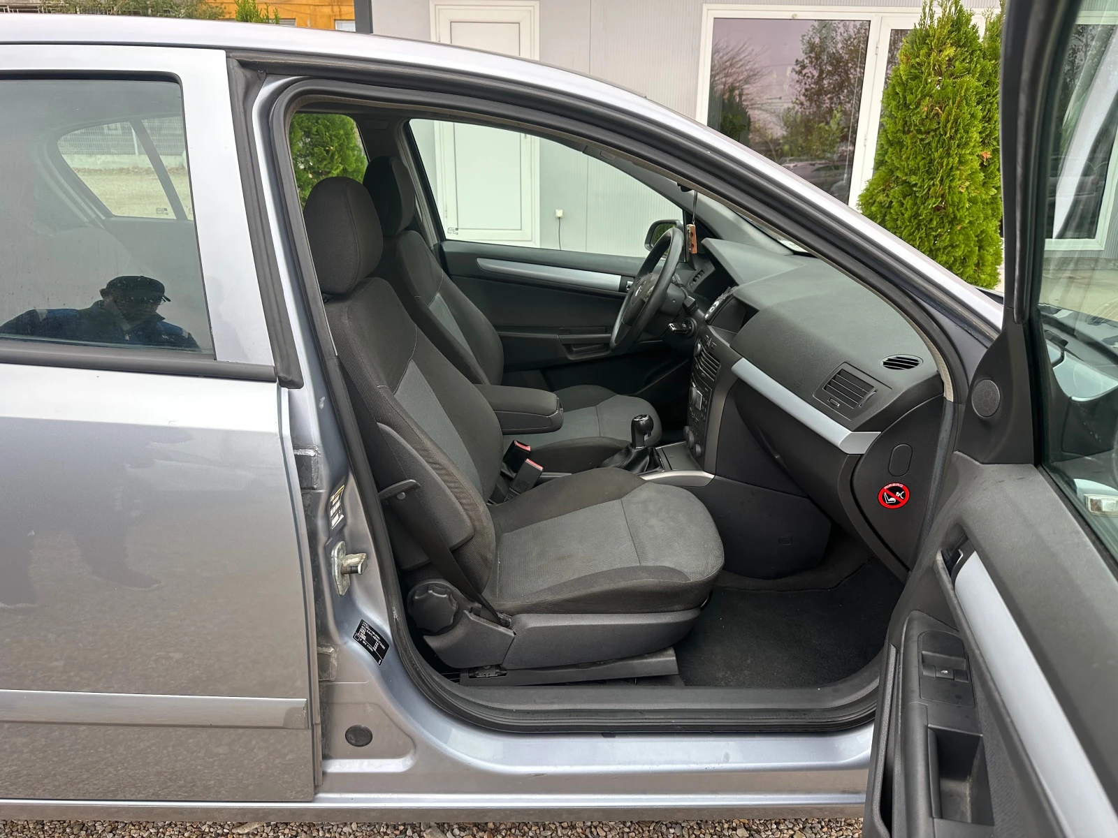 Opel Astra 1.6i TWINPORT, снимка 12 - Автомобили и джипове - 56745257