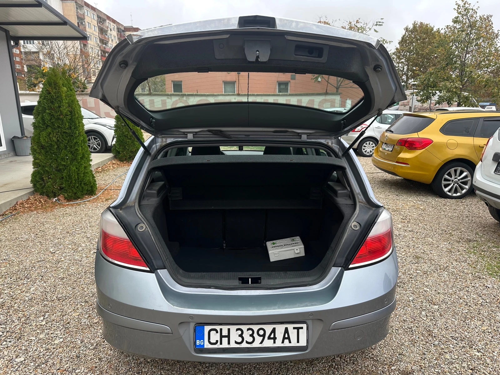 Opel Astra 1.6i TWINPORT, снимка 15 - Автомобили и джипове - 56745257