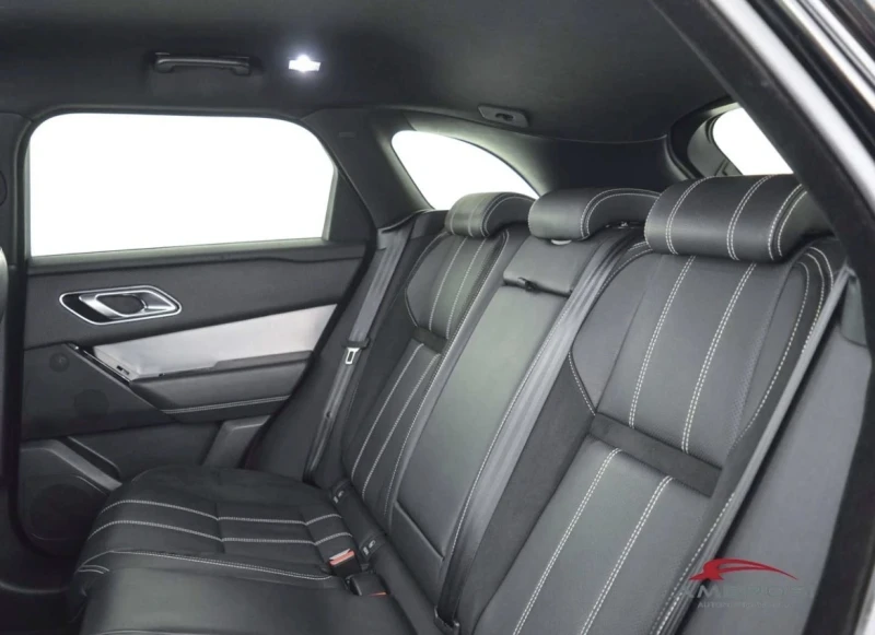 Land Rover Range Rover Velar  2.0 дизел 240 коня 4по4 пакет R dynamic панорама, снимка 7 - Автомобили и джипове - 51895757