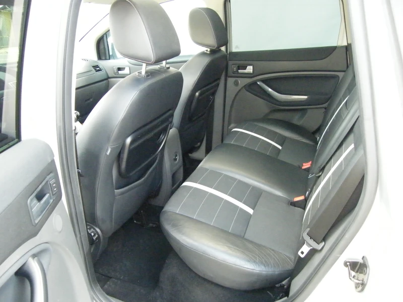 Ford Kuga 2.0TDCI 4x4, снимка 12 - Автомобили и джипове - 52503510