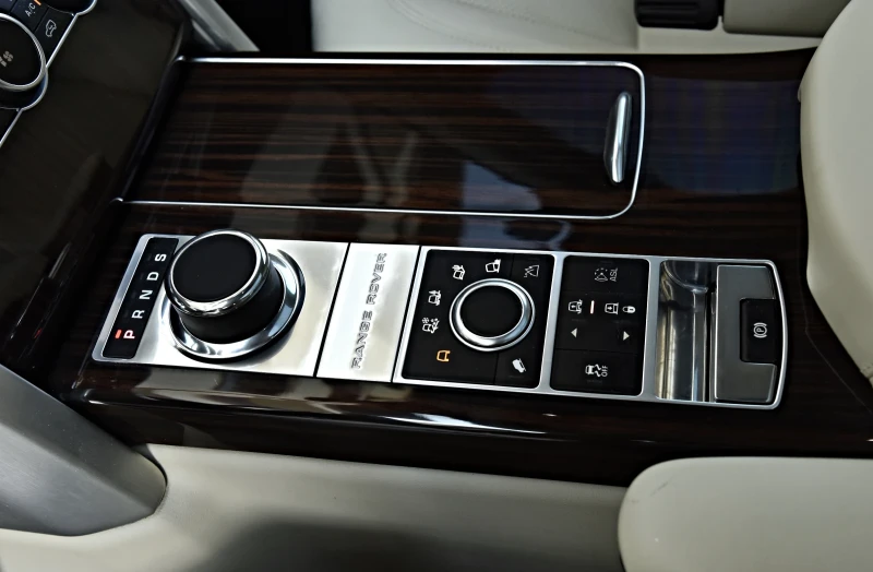 Land Rover Range rover VOGUE/4.4SDV8/FULL/FULL/ЛИЗИНГ, снимка 13 - Автомобили и джипове - 52929862