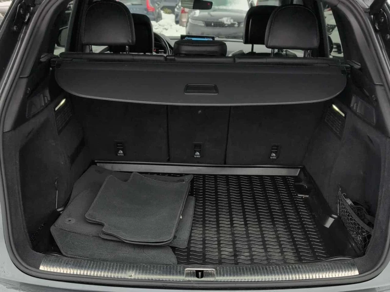 Audi SQ5 Progressiv/ДИСТРОНИК/ПАНОРАМА/ПОДГРЕВИ, снимка 14 - Автомобили и джипове - 53577394