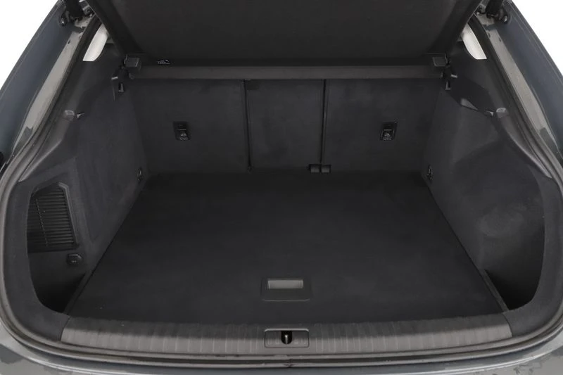 Audi Q3 Sportback 45 TFSIe, снимка 11 - Автомобили и джипове - 55410425