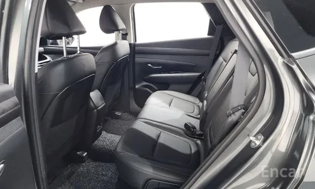 Hyundai Tucson NX4 / 2WD / ЛИЗИНГ, снимка 13 - Автомобили и джипове - 55469169