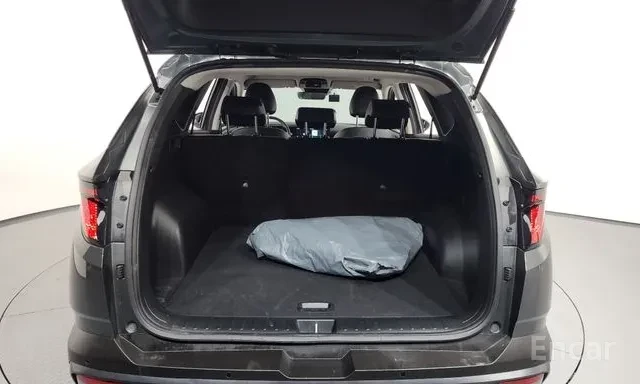 Hyundai Tucson NX4 / 2WD / ЛИЗИНГ, снимка 17 - Автомобили и джипове - 55469169