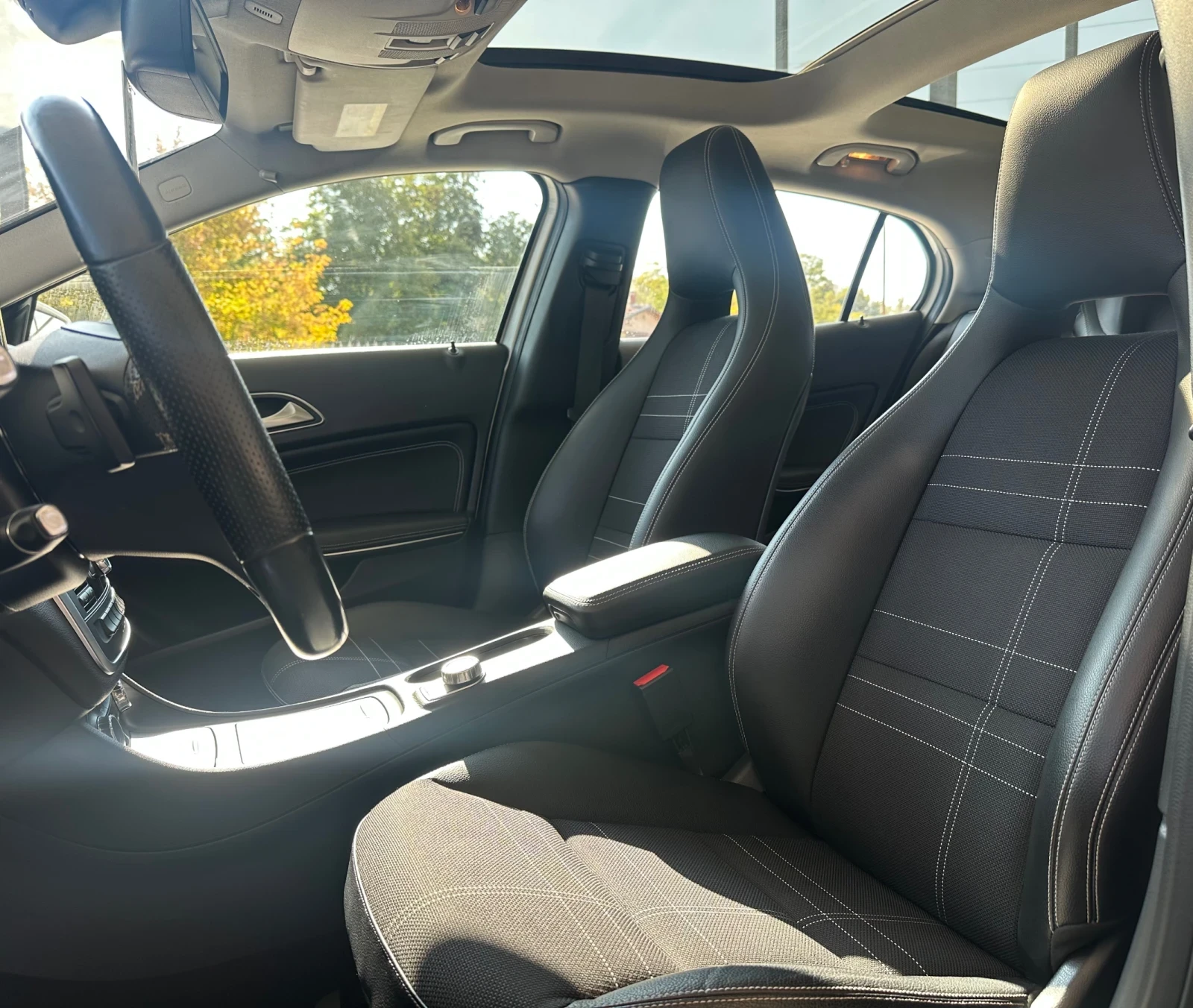 Mercedes-Benz GLA 220 CDI/Camera/Navi/Panorama | Mobile.bg — изображение 12