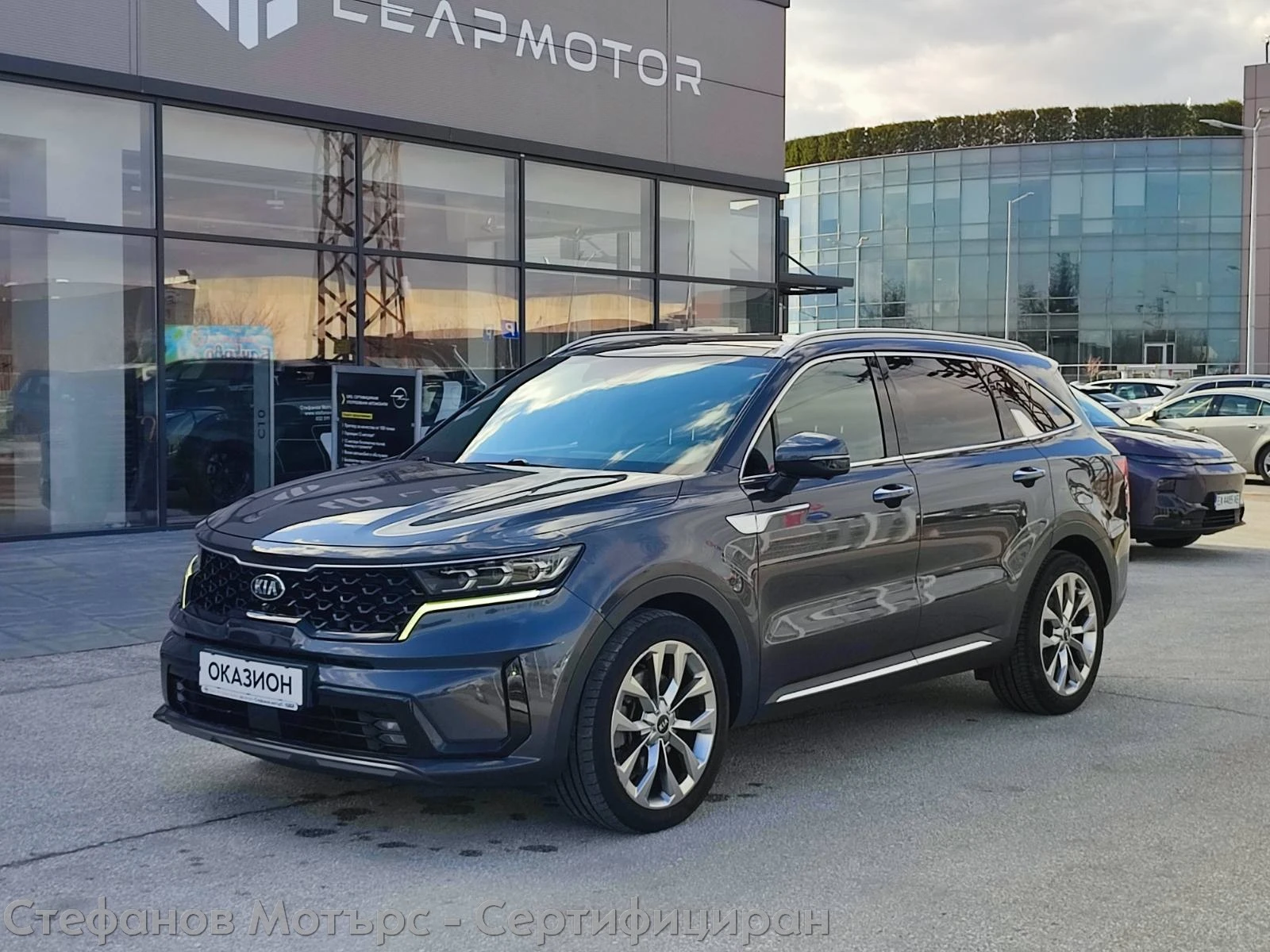Kia Sorento 4x4 Platinum 2.2 CRDi 202hp AT8, снимка 3 - Автомобили и джипове - 53643295