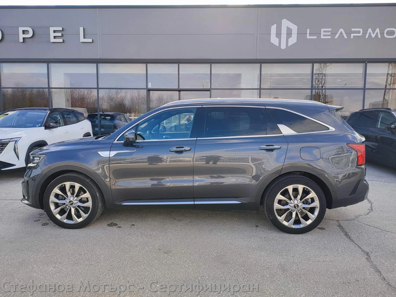Kia Sorento 4x4 Platinum 2.2 CRDi 202hp AT8, снимка 4 - Автомобили и джипове - 53643295