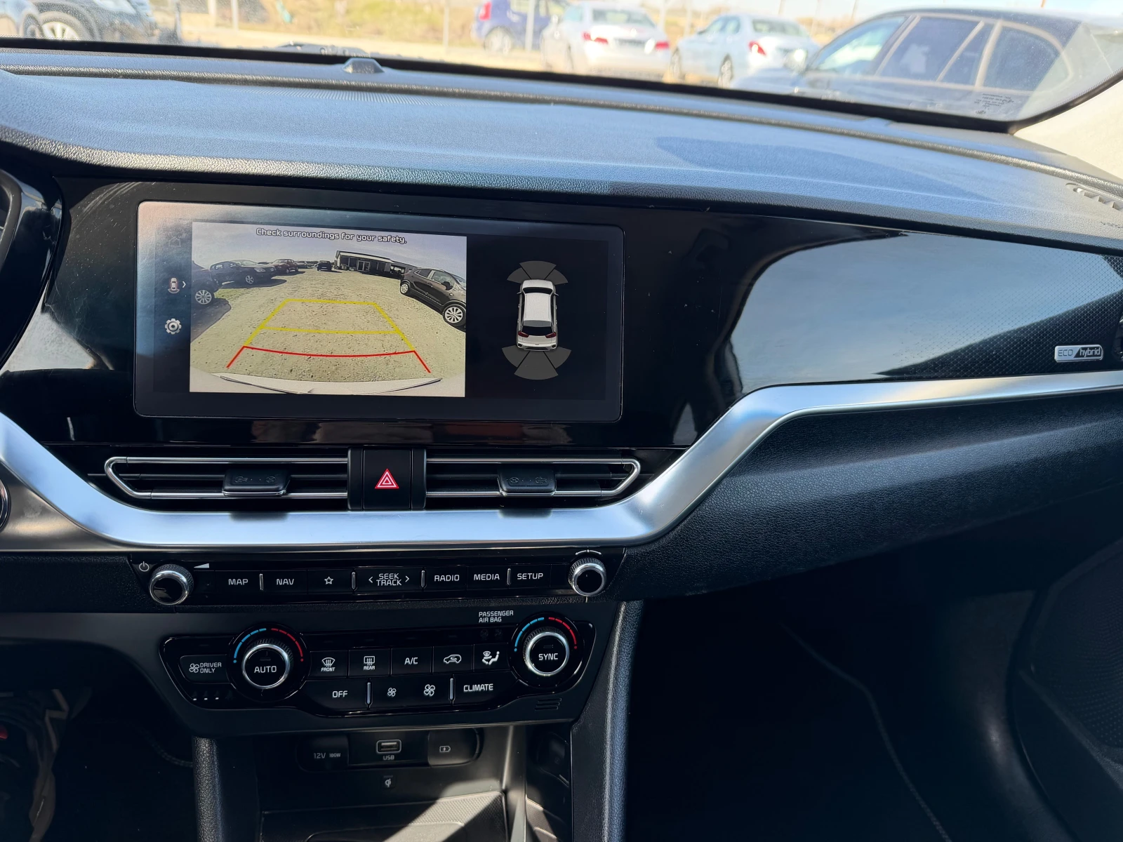 Kia Niro 1.6 HYBRID , снимка 15 - Автомобили и джипове - 53797789