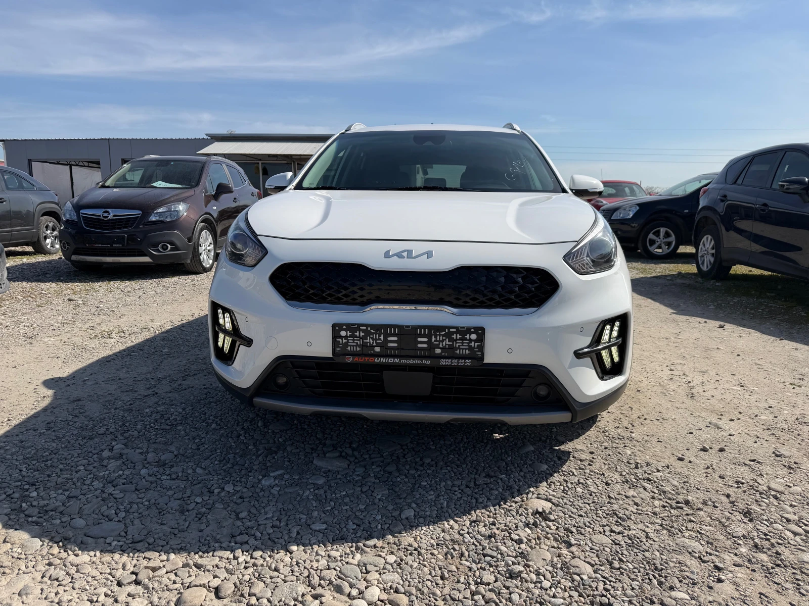 Kia Niro 1.6 HYBRID , снимка 2 - Автомобили и джипове - 53797789