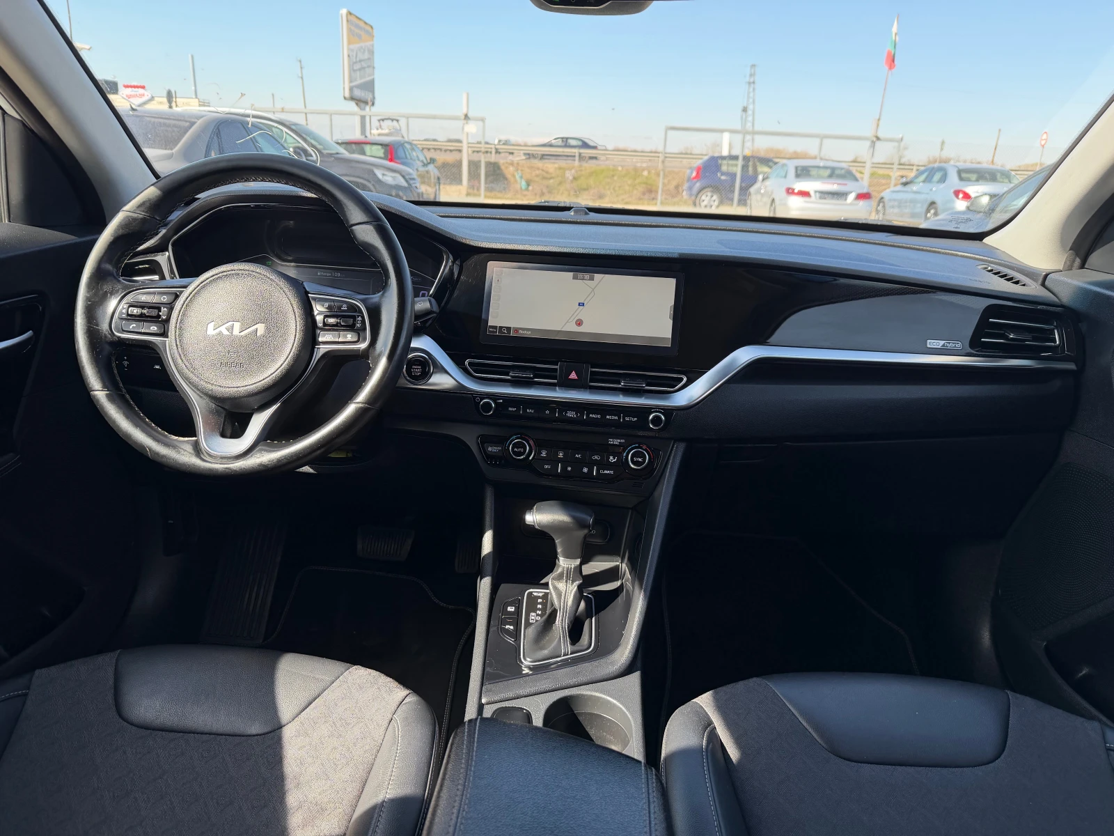 Kia Niro 1.6 HYBRID , снимка 14 - Автомобили и джипове - 53797789