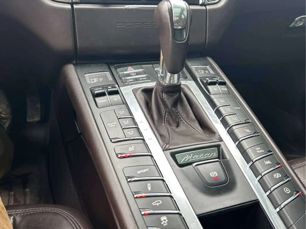 Porsche Macan * GTS * ГЛАВНО ПРЕДСТАВИТЕЛСТВО* ПАНОРАМА* КАМЕРА*, снимка 9 - Автомобили и джипове - 54214423