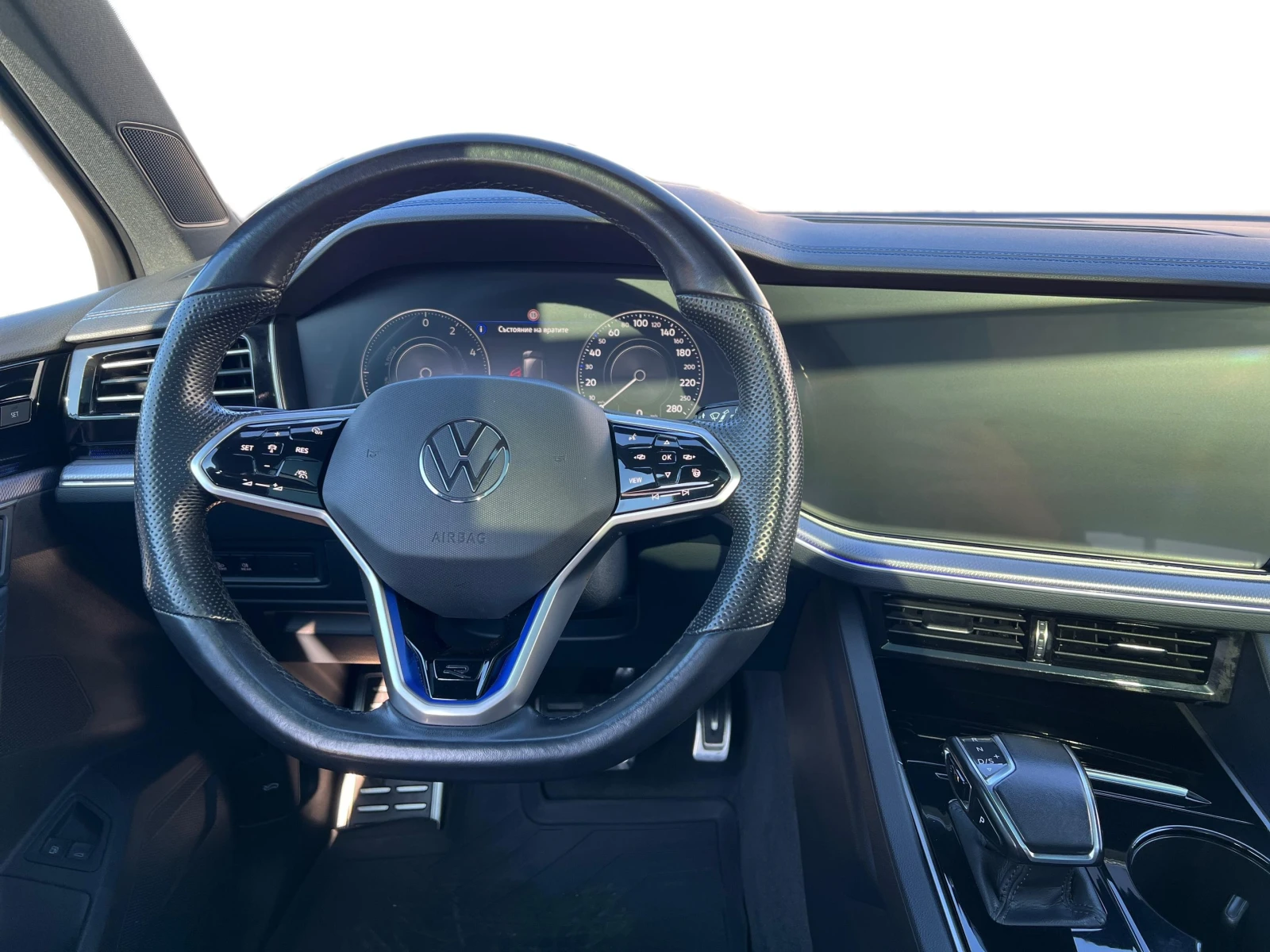 VW Touareg R eHybrid, снимка 7 - Автомобили и джипове - 54288076