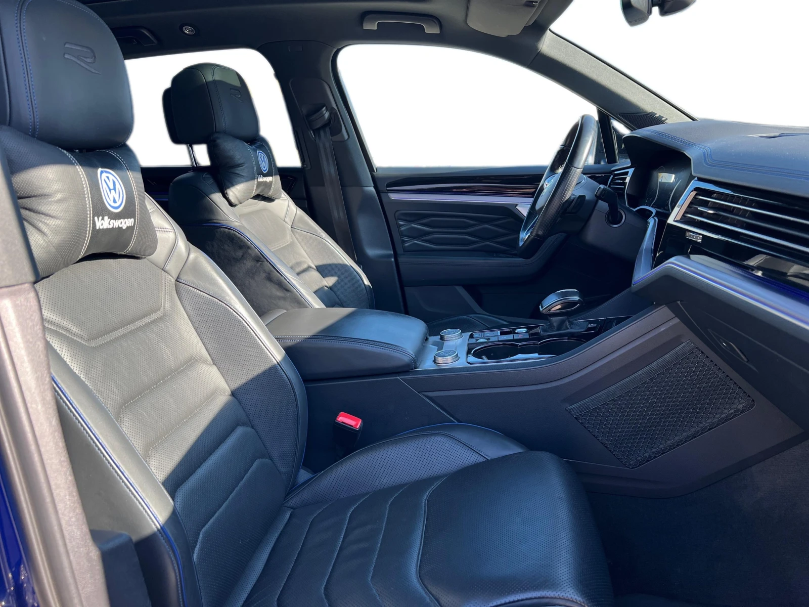 VW Touareg R eHybrid, снимка 11 - Автомобили и джипове - 54288076