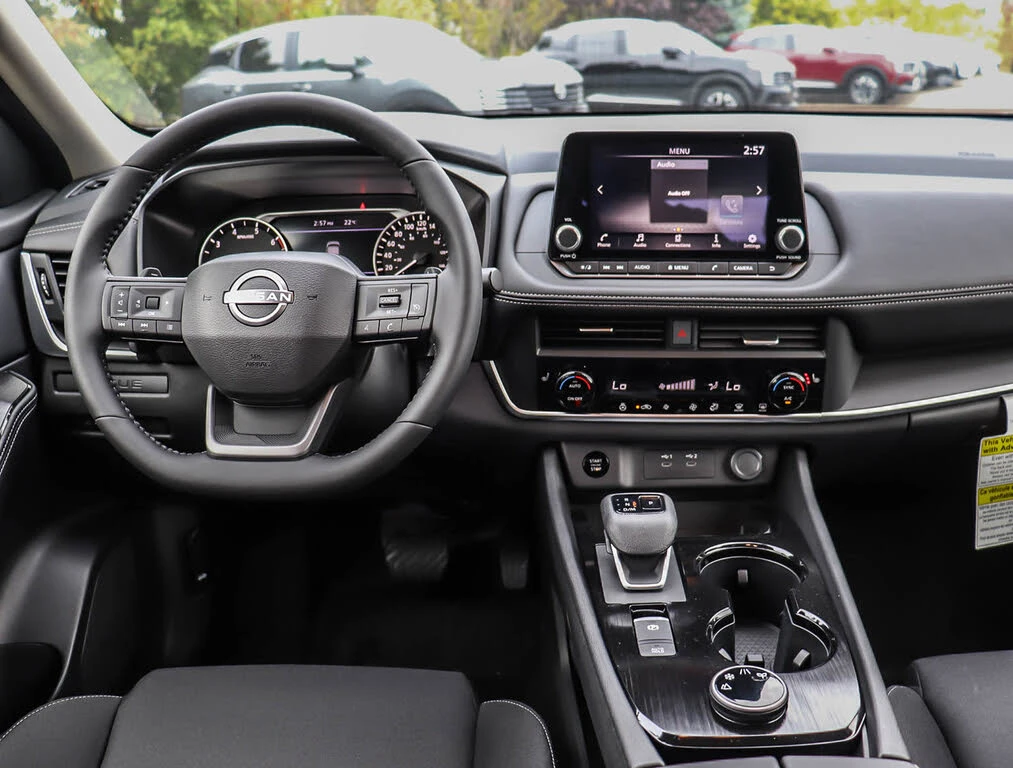 Nissan Rogue S AWD, снимка 11 - Автомобили и джипове - 54377387