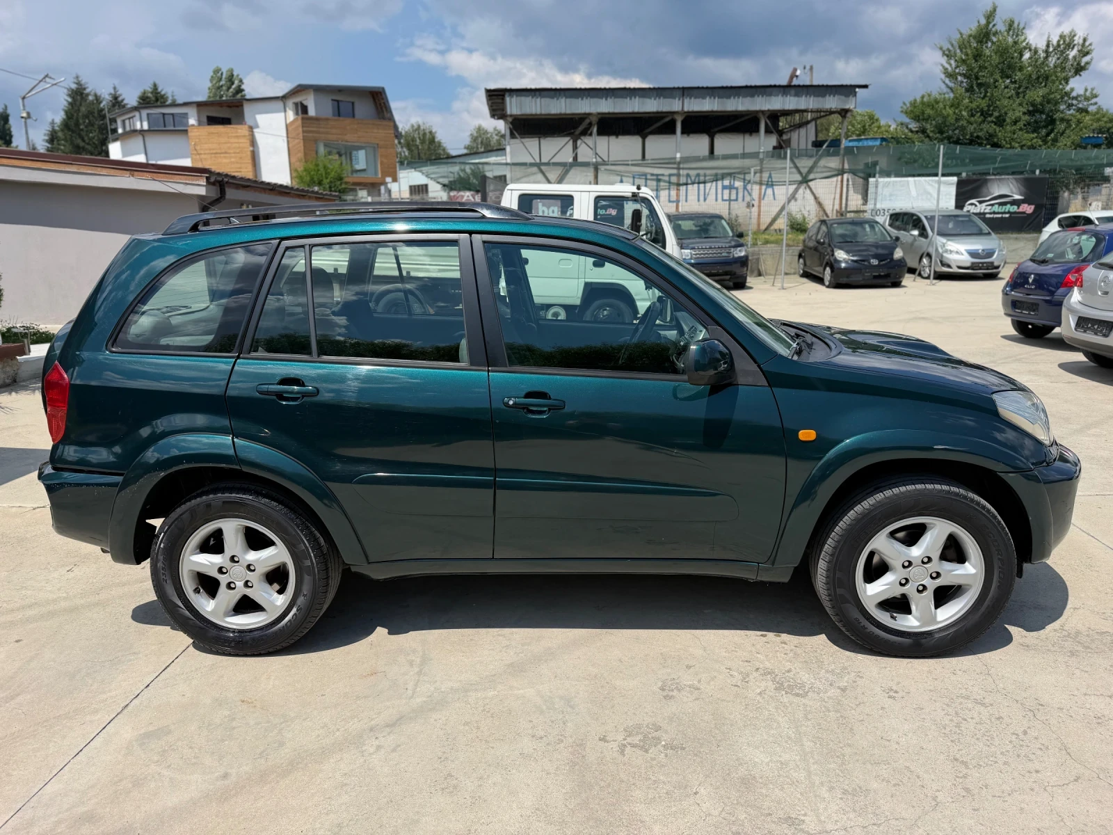 Toyota Rav4 D4D/241000km, снимка 4 - Автомобили и джипове - 55009111