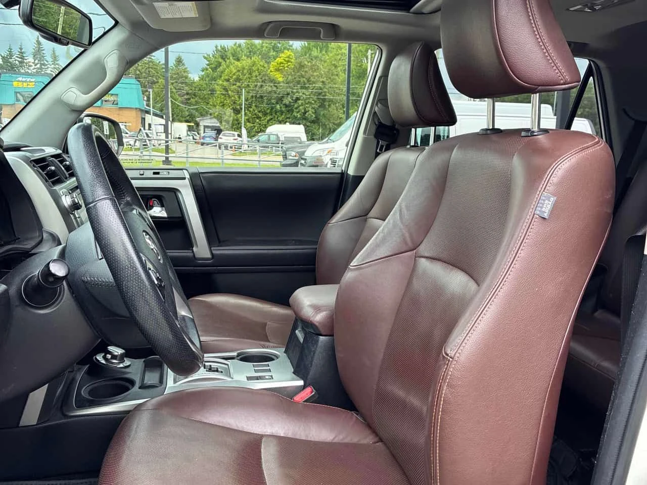 Toyota 4runner * 4WD * CARFAX * * ОПЦИЯ ЗА ФИНАНСИРАНЕ * , снимка 12 - Автомобили и джипове - 55481738