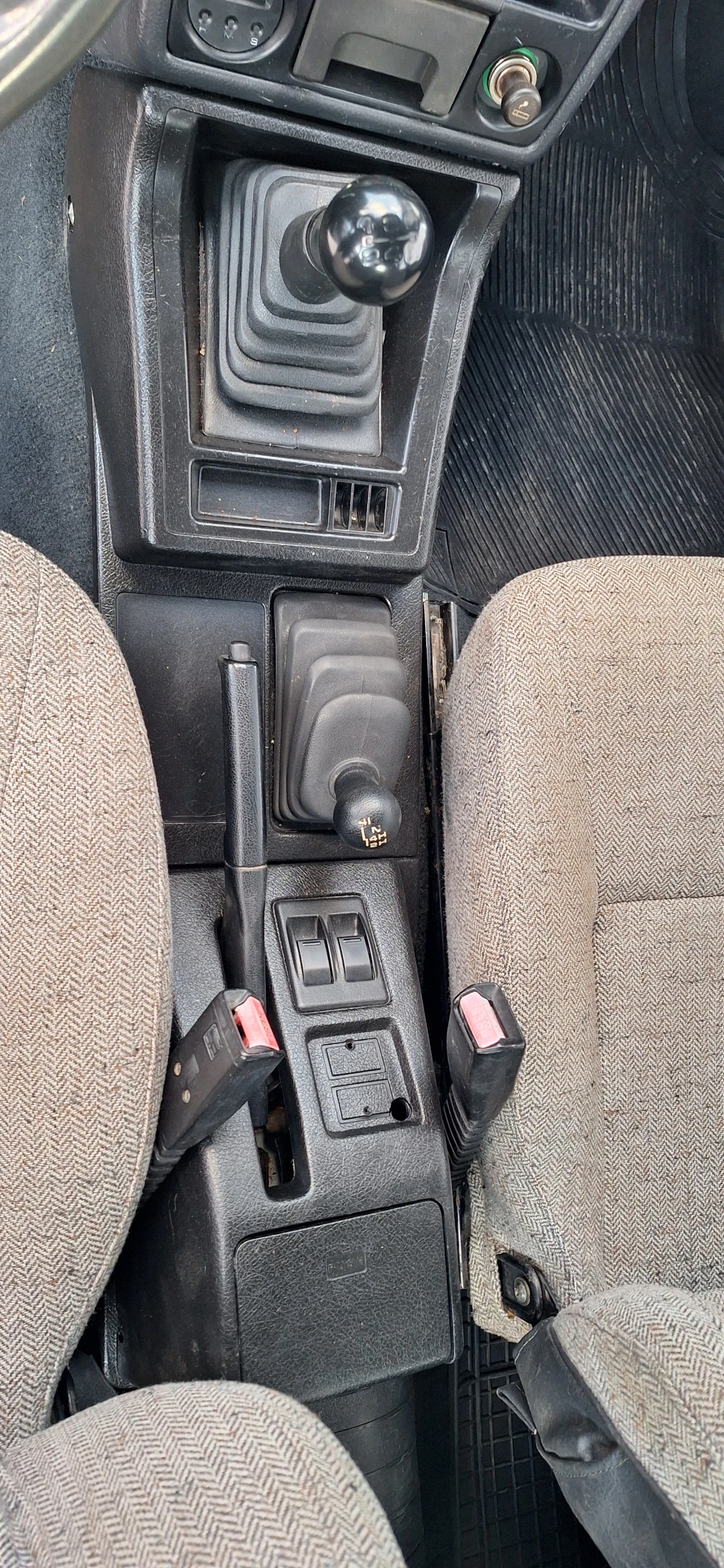 Suzuki Vitara 1.6i, снимка 10 - Автомобили и джипове - 55524222