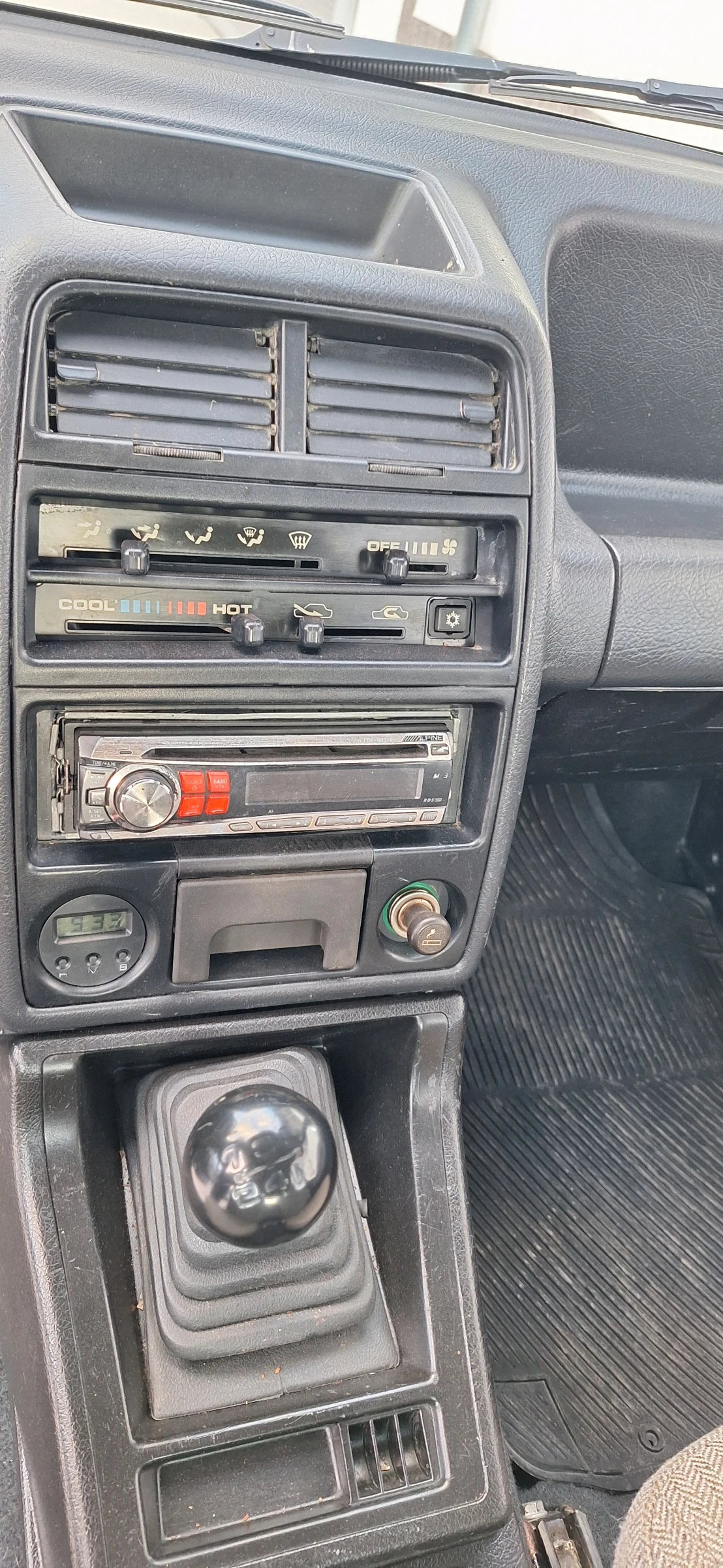 Suzuki Vitara 1.6i, снимка 7 - Автомобили и джипове - 55524222