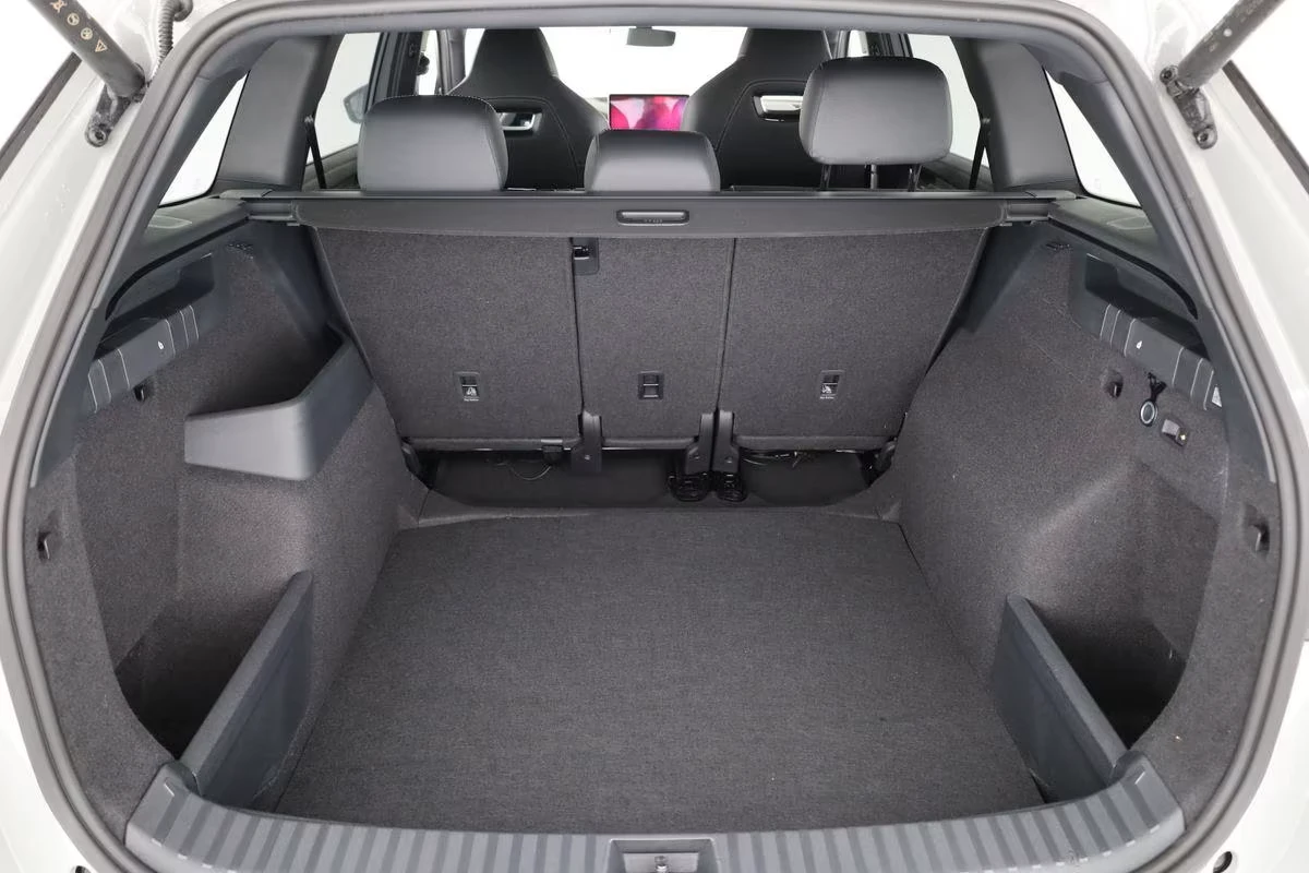 Skoda Kodiaq SPORT* LINE* AWD* DISTR* CANTON* , снимка 9 - Автомобили и джипове - 55613296