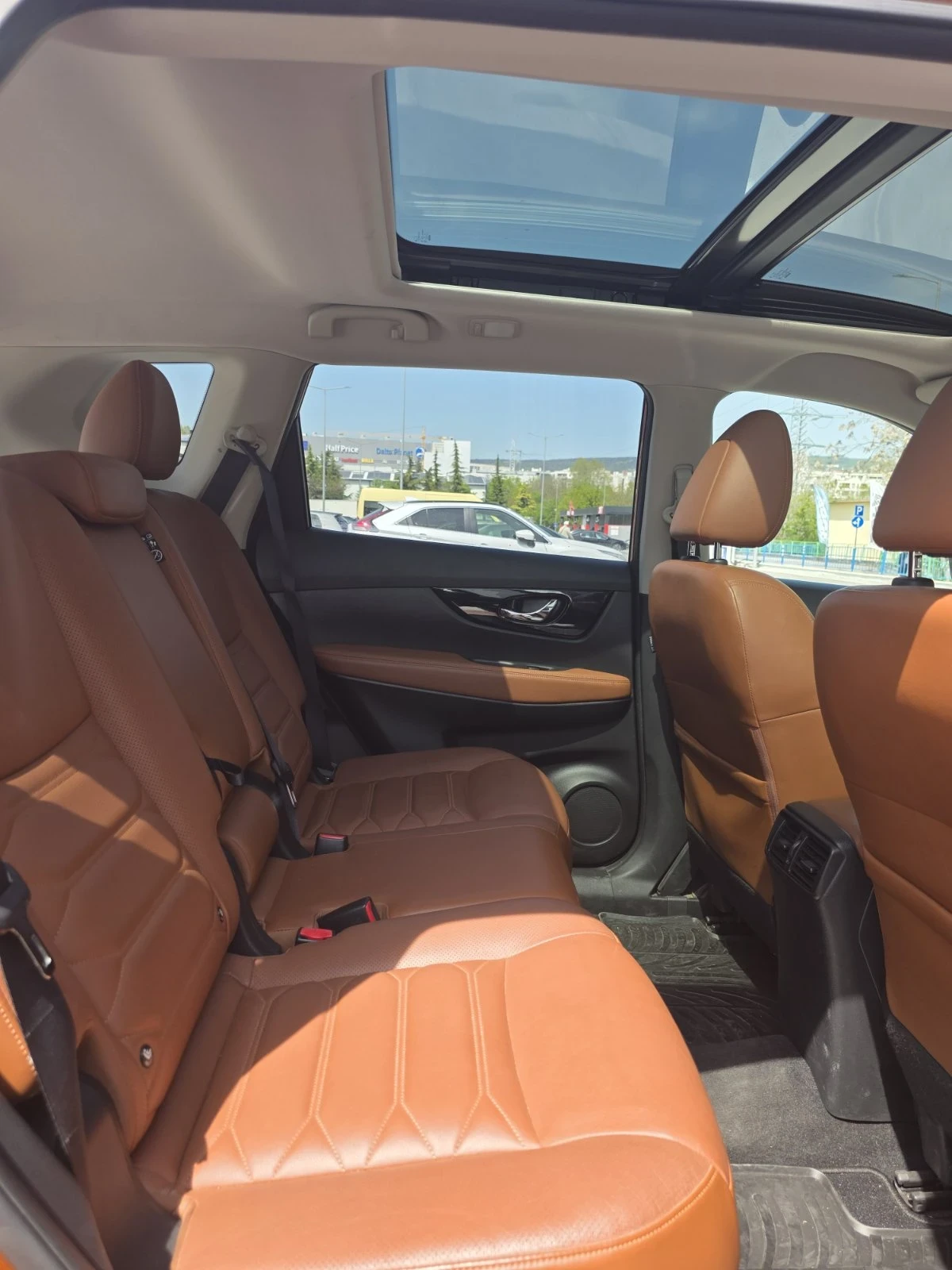 Nissan X-trail Tekna 4x4  7местен, снимка 8 - Автомобили и джипове - 55721404